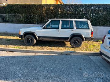 Jeep Cherokee 2.1 -ASI
