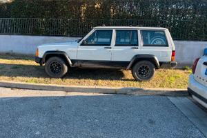 Jeep Cherokee 2.1 -ASI