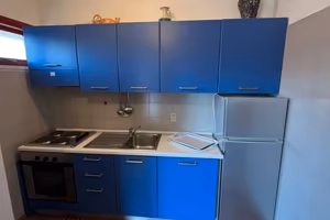 Trilocale con terrazza-solarium-piscina