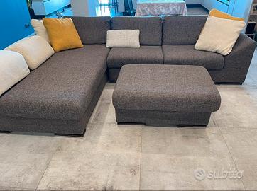 Divano angolare con penisola + pouf