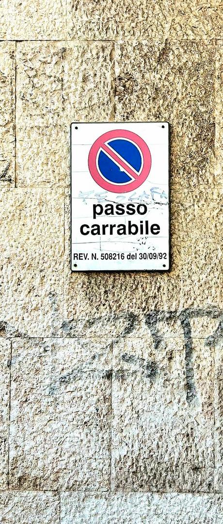 PREZZO RIBASSATO! LOCALE COMMERCIALE VERSATILE - Vista 2