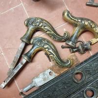 maniglie antiche palazzo veneziano