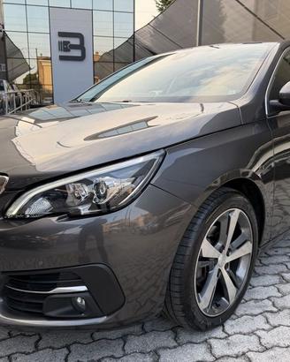Peugeot 308 SW 1.2 puretech Gt Line s&s 130cv...