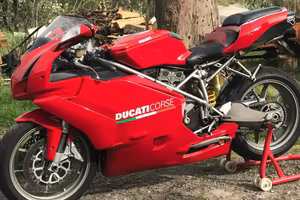 Moto Ducati 749 anno 2004 motore elaborato
