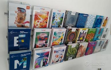 Porta cataloghi depliant annunci A4 da parete plex