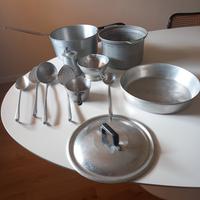 Utensili da cucina in alluminio