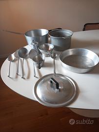 Utensili da cucina in alluminio