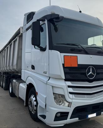 TRATTORE MERCEDES BENZ ACTROS 1851 + SEM. VASCA
