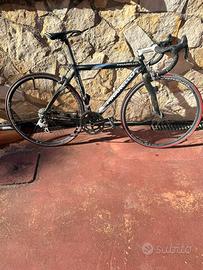 Bici da corsa Pinarello
