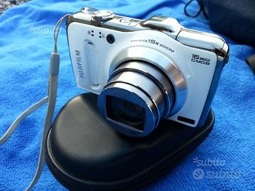 Fotocamera Fujifilm F600 EXR 16 mega 15x zoom gps