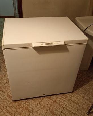 Congelatore a pozzetto Ignis