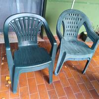 4 sedie in plastica € 7 cadauna