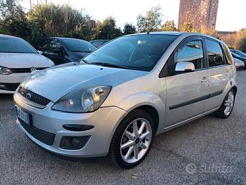 Ford Fiesta 1.4 TDCi 5p. OK Neopatentati