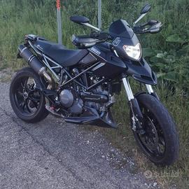 Ducati Hypermotard 796