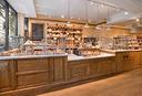 testaccio-forno-bakery-4-vetrine-su-strada