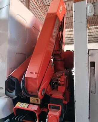 Renault Midlum 270 con Gru Fassi F95