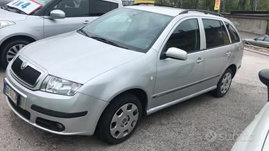 Skoda Fabia 1.4/80CV TDI Wagon Move X OPERATORI DE