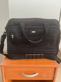 Borsa BRICS 24 ore lavoro nera, per laptop 40 cm