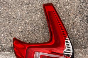 Fanale Posteriore sinistro Volvo XC40