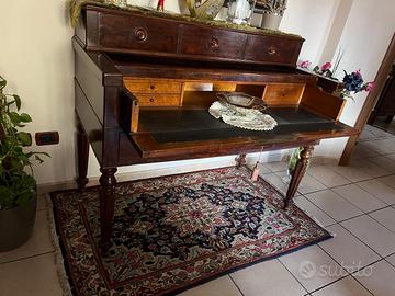 Elegante Scrittoio/Bureau Antico con Alzata e Pian
