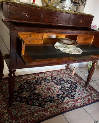 Elegante Scrittoio/Bureau Antico con Alzata e Pian