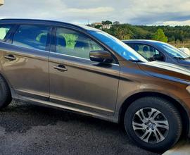 VOLVO XC60 Momentum D4 manuale