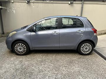 Toyota Yaris 2010 75,000 km