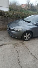 Auto volvo V40