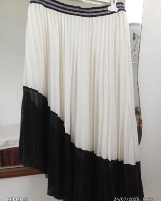 gonna asimmetrica a pieghe