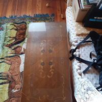 Tavolino antico in legno massiccio