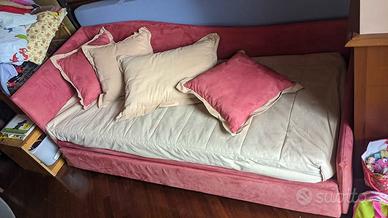 Divano letto pregiato in Alcantara rosa antico