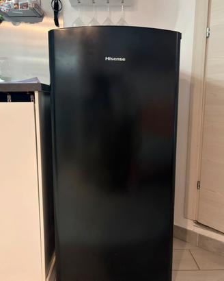 Frigorifero compatto con vano a bassa temperatura