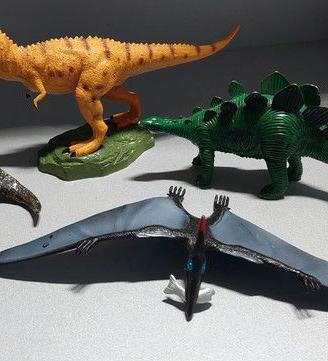 34 pezzi Dinosauri plastica