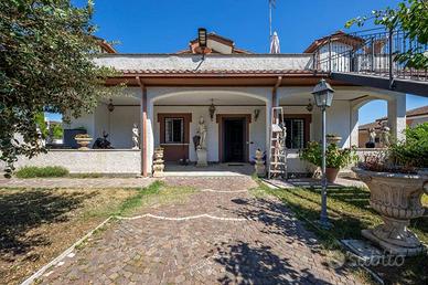 Appartamento di 186 m² con più di 5 locali a Roma