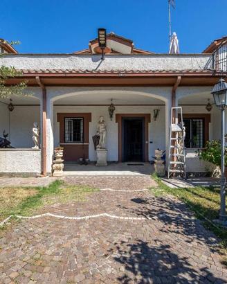 Appartamento di 186 m² con più di 5 locali a Roma