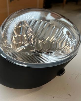 Faro Anteriore  Harley-Davidson V-Rod