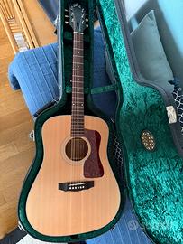 Chitarra acustica Guild USA