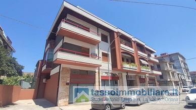 Appartamento di 150 m² con più di 5 locali a Orton
