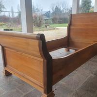 Due letti a una piazza in noce nazionale