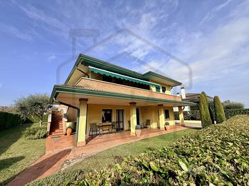 VILLETTA SINGOLA AD ABANO TERME - ZONA SAN LORENZO