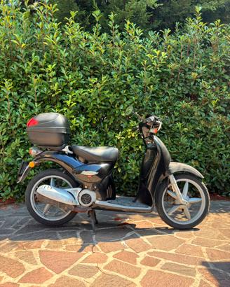 Scarabeo 50