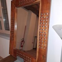 Tavolo vintage e mobili etnici