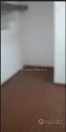 Cantina Salita Oregina con scaffali