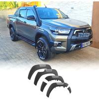 PARAFANGHI PASSARUOTA TOYOTA HILUX REVO 16-21