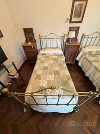 Coppia Letti Singoli Antichi in Ottone