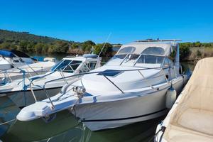 Barca Four Winns Quest 257 - Fisherman 8,5 m