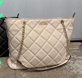 borsa della Guess 