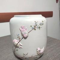 Vaso portafiori in ceramica di Capodimonte