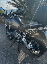 GS 1200