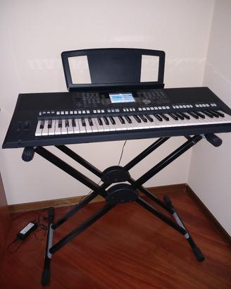 Tastiera Yamaha PSR S-950